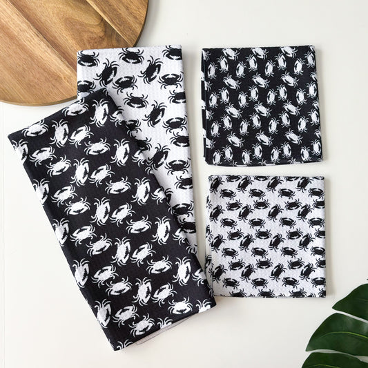 Black and White Crab Kitchen Towel Gift Set