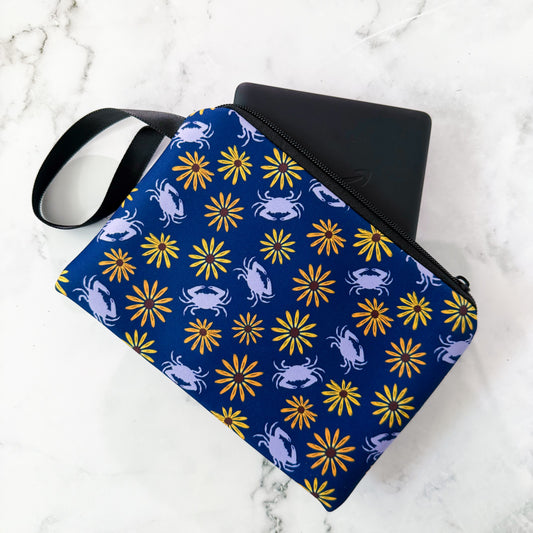 Maryland Crab and Flower Travel Neoprene Bag